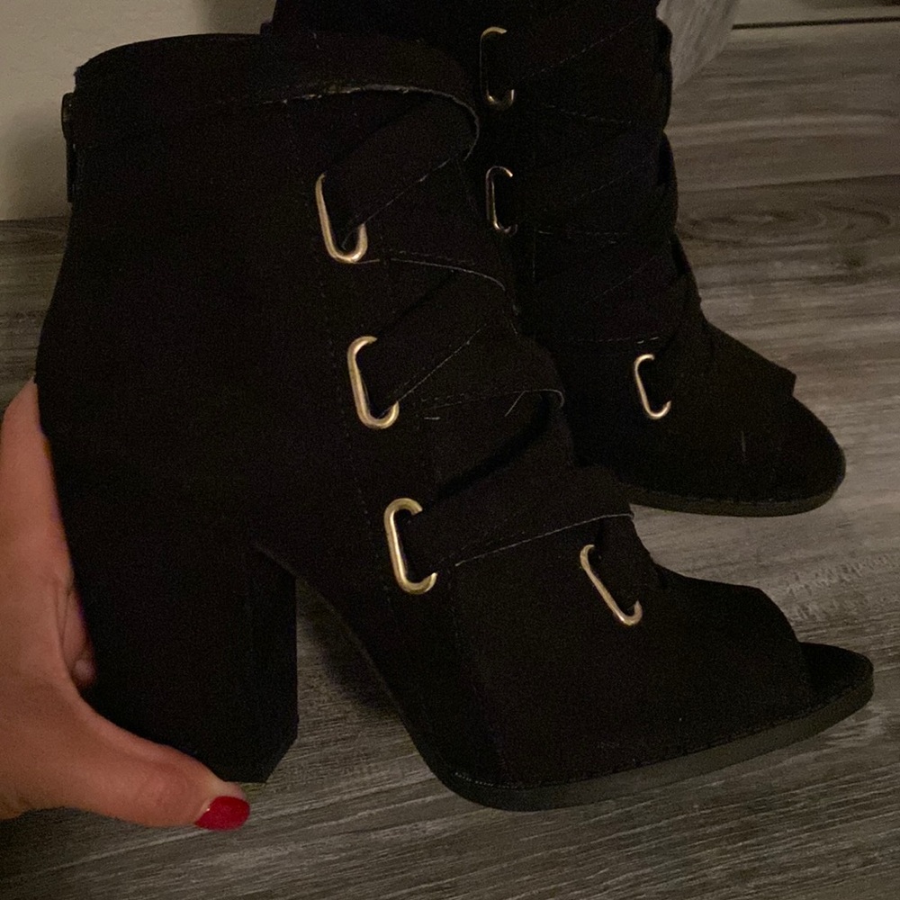 👠